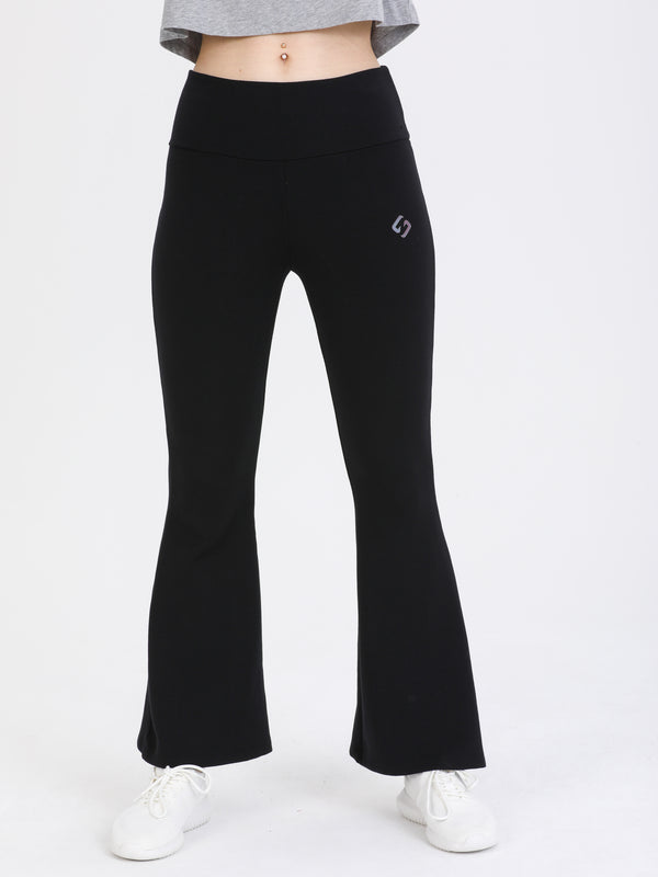 Color_Black Beauty | A Woman Wearing Black Color Legacy Jersey Yoga Pants