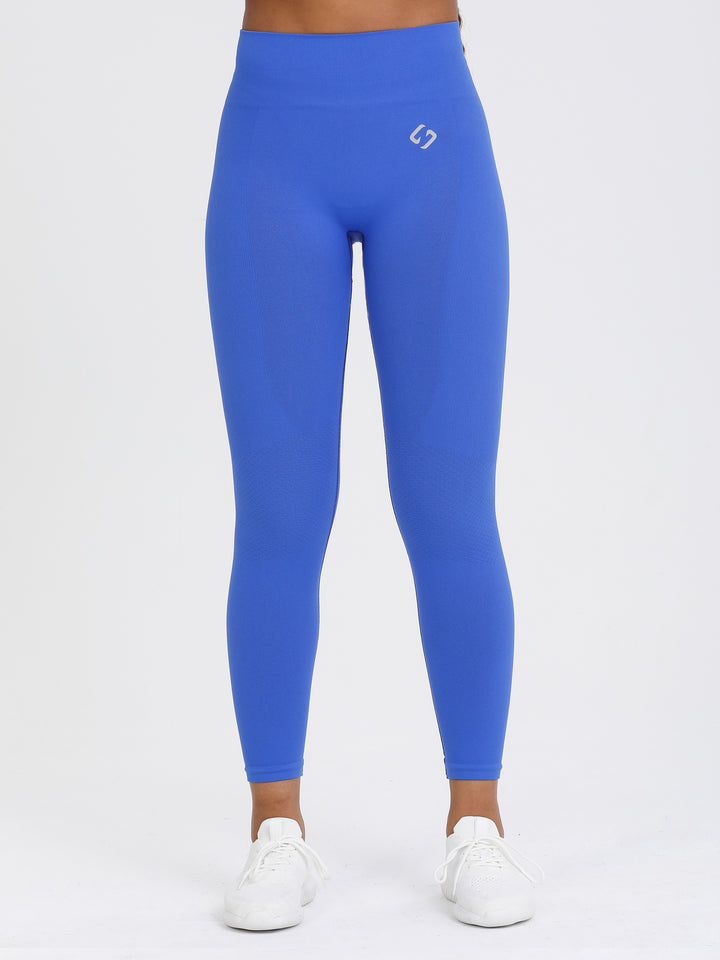 A Woman Wearing Sapphire Color Seamless Full-Length Legging